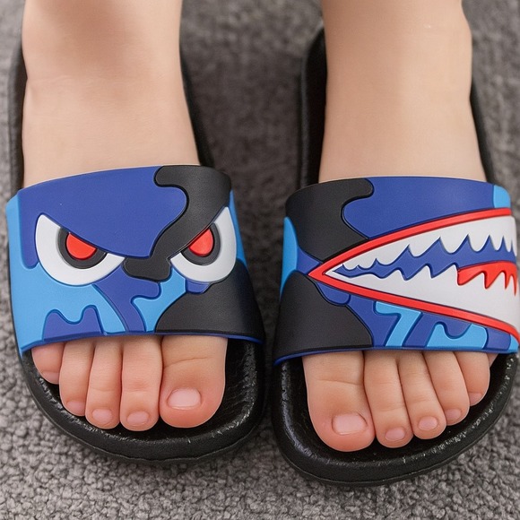 Toddler Boy‎ Summer Slides - Shark Slip On Beach Shoes - Shower Shoes Size 10 - Picture 1 of 9